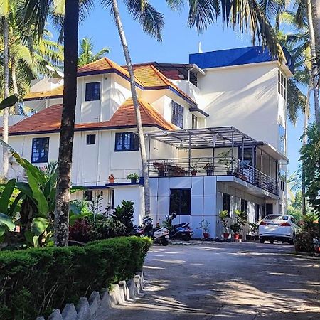 Indeevaram Apartments Kovalam Esterno foto
