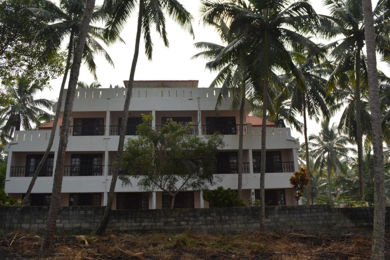 Indeevaram Apartments Kovalam Esterno foto