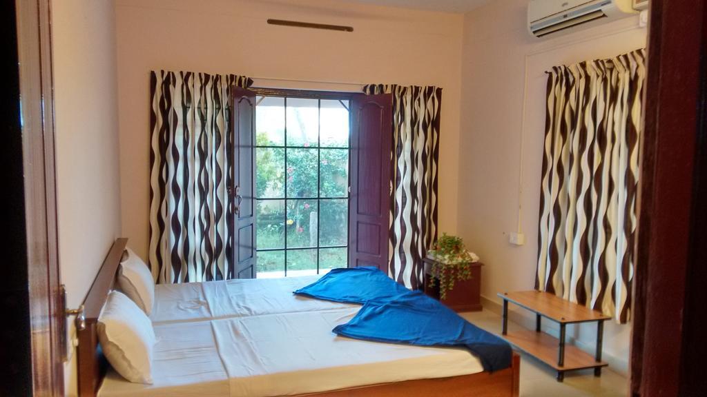 Indeevaram Apartments Kovalam Esterno foto