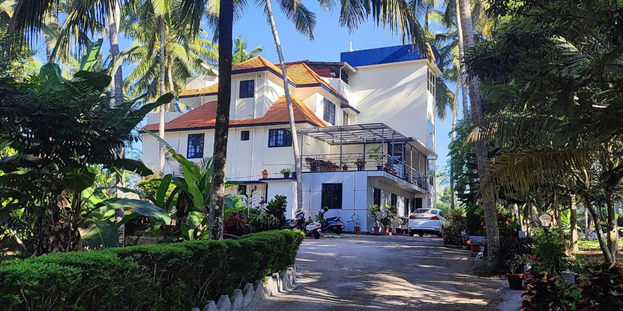 Indeevaram Apartments Kovalam Esterno foto